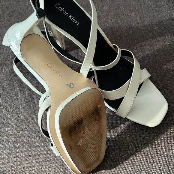 CALVIN KLEIN VONNIE STRAPPY HEELS - Picture 6 of 9